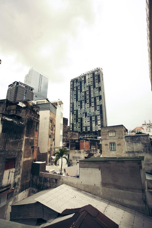 Sgn Living Bed & Breakfast Ho Chi Minh City Exterior photo