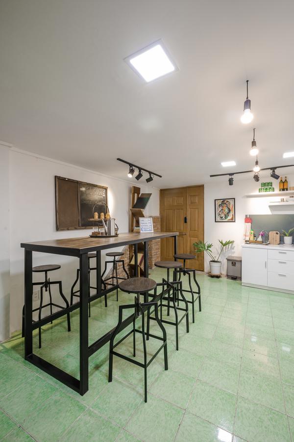Sgn Living Bed & Breakfast Ho Chi Minh City Exterior photo