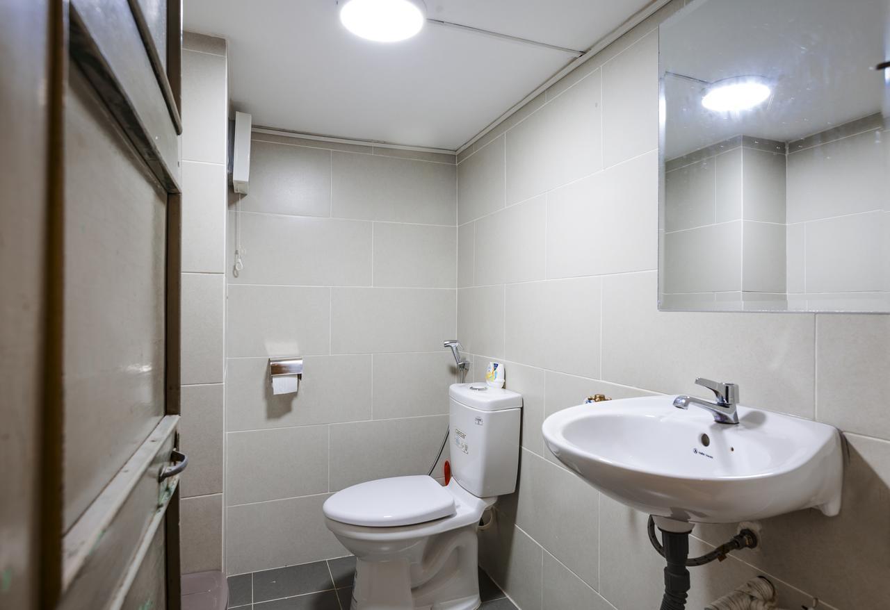 Sgn Living Bed & Breakfast Ho Chi Minh City Exterior photo